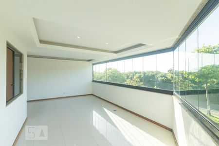 Sala de apartamento para alugar com 3 quartos, 100m² em Recreio dos Bandeirantes, Niterói