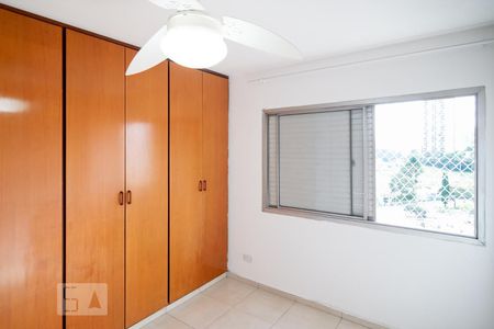 Quarto 1 de apartamento para alugar com 2 quartos, 43m² em Jardim das Acácias, São Paulo