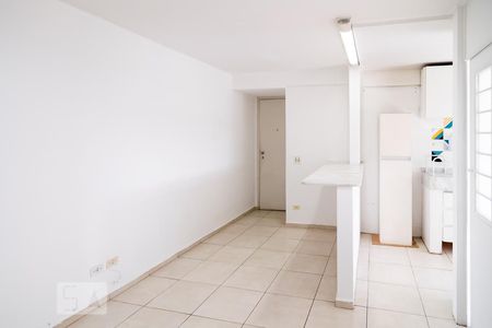 Sala de apartamento para alugar com 2 quartos, 43m² em Jardim das Acácias, São Paulo