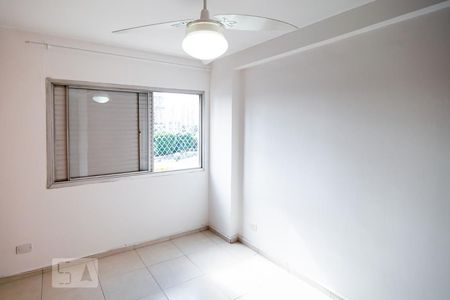 Quarto 1 de apartamento para alugar com 2 quartos, 43m² em Jardim das Acácias, São Paulo