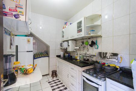 Cozinha (1º andar) de casa de condomínio à venda com 2 quartos, 57m² em Taquara, Rio de Janeiro