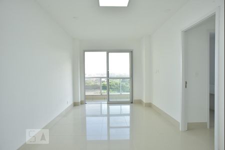 Sala de apartamento para alugar com 2 quartos, 86m² em Jacarepaguá, Rio de Janeiro