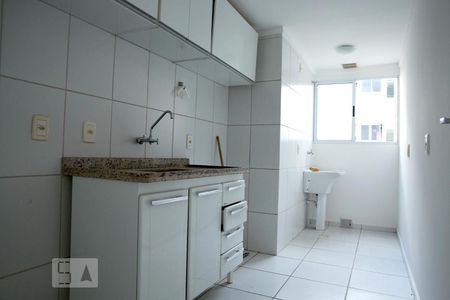 Cozinha de apartamento para alugar com 2 quartos, 52m² em Wanel Ville, Sorocaba