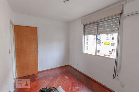 Quarto 1 de apartamento à venda com 2 quartos, 59m² em Vila Assunção, Porto Alegre