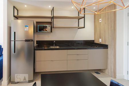 Cozinha de kitnet/studio para alugar com 1 quarto, 37m² em Jardim Europa, Porto Alegre