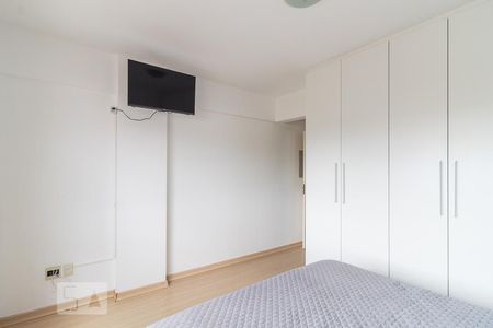 Suíte de apartamento para alugar com 2 quartos, 74m² em Sarandi, Porto Alegre