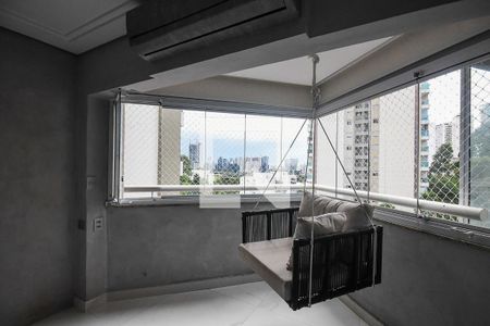 Varanda de apartamento à venda com 2 quartos, 75m² em Paraíso do Morumbi, São Paulo