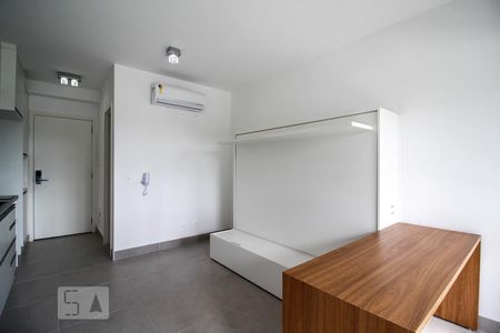 Sala e Quarto  de kitnet/studio para alugar com 1 quarto, 25m² em Indianópolis, São Paulo