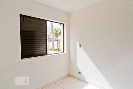 Quarto 2 de apartamento para alugar com 2 quartos, 63m² em Vila Ester (zona Norte), São Paulo