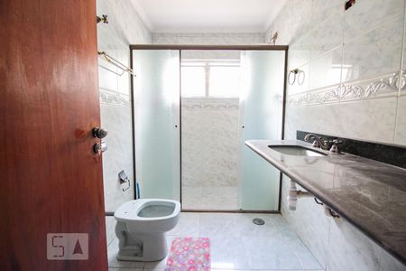 Banheiro de casa para alugar com 4 quartos, 200m² em Água Fria, São Paulo