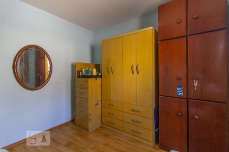 Quarto suite 2 de casa à venda com 4 quartos, 207m² em Vila Gomes Cardim, São Paulo