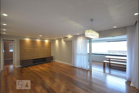 Sala de apartamento para alugar com 3 quartos, 140m² em Bosque da Saúde, São Paulo