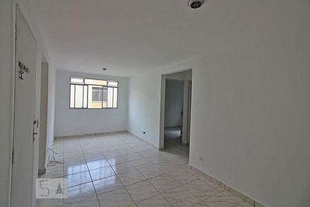 Sala de apartamento para alugar com 2 quartos, 57m² em Jardim Caiapia, Cotia