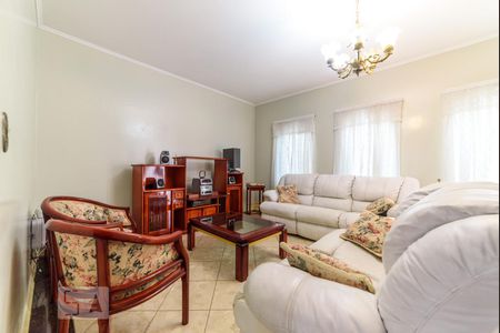 Casa para alugar com 201m², 4 quartos e 4 vagasSala