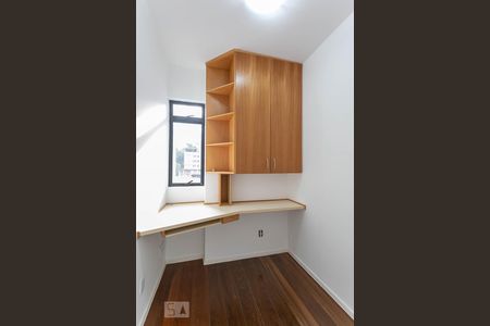 Quarto 1 de apartamento para alugar com 3 quartos, 79m² em Sion, Belo Horizonte