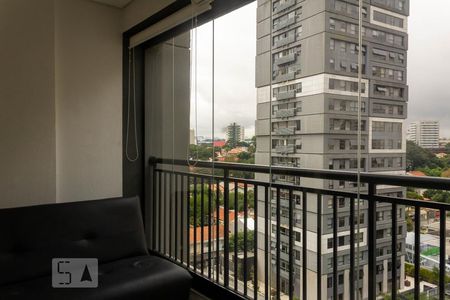 Varanda de kitnet/studio para alugar com 1 quarto, 35m² em Campo Belo, São Paulo