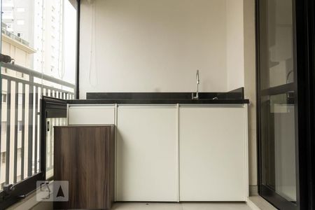 Varanda de kitnet/studio para alugar com 1 quarto, 35m² em Campo Belo, São Paulo