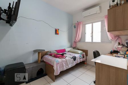 Quarto 1 suíte de casa de condomínio para alugar com 2 quartos, 80m² em Gopoúva, Guarulhos