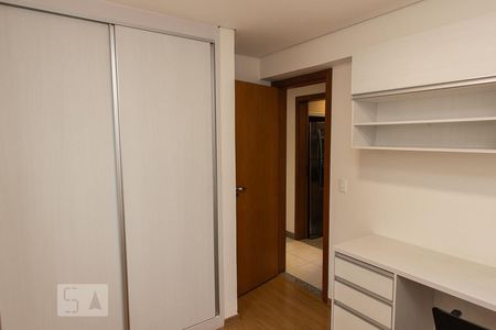 Quarto 1 de apartamento para alugar com 2 quartos, 68m² em Grajaú, Belo Horizonte