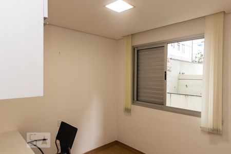 Quarto 1 de apartamento para alugar com 2 quartos, 68m² em Grajaú, Belo Horizonte