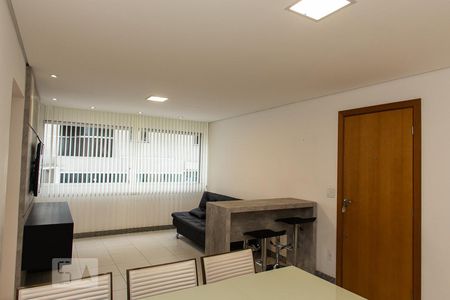 Sala de apartamento para alugar com 2 quartos, 68m² em Grajaú, Belo Horizonte