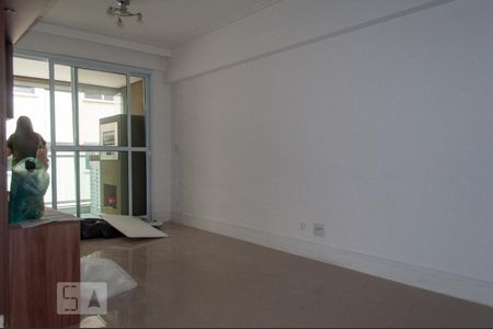 Sala de apartamento para alugar com 3 quartos, 80m² em Pechincha, Rio de Janeiro