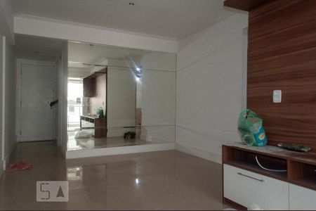 Sala de apartamento para alugar com 3 quartos, 80m² em Pechincha, Rio de Janeiro