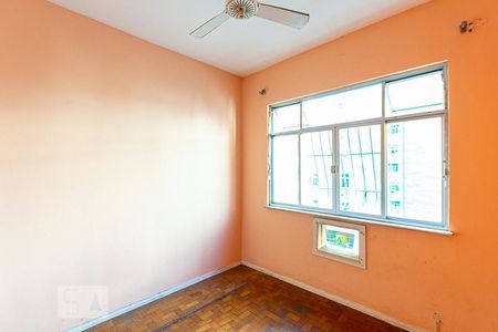 Quarto 1 de apartamento para alugar com 2 quartos, 60m² em Icaraí, Niterói