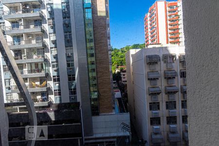 Vista do Quarto 1 de apartamento para alugar com 2 quartos, 60m² em Icaraí, Niterói