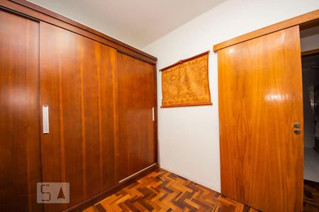 Quarto 1 de apartamento para alugar com 3 quartos, 92m² em Floresta, Porto Alegre