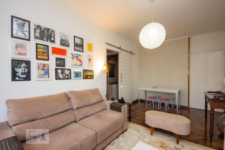 Sala  de apartamento para alugar com 3 quartos, 92m² em Floresta, Porto Alegre