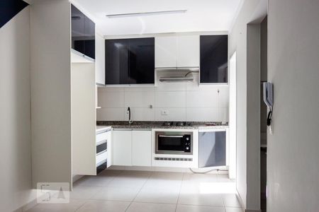 Sala de casa de condomínio para alugar com 1 quarto, 38m² em Vila Mazzei, São Paulo