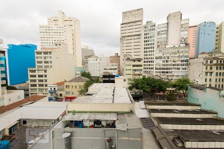 Vista  de kitnet/studio para alugar com 1 quarto, 28m² em Liberdade, São Paulo