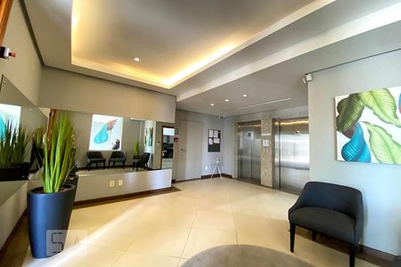 Apartamento à venda com 90m², 3 quartos e 2 vagas Apartamento à venda com 90m², 3 quartos e 2 vagasHall de Entrada