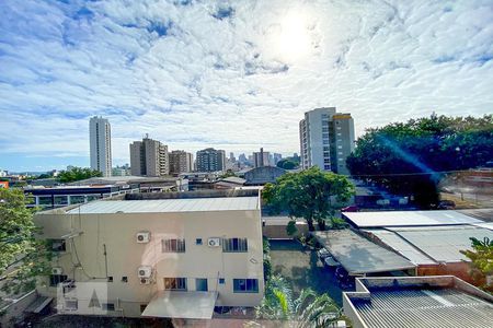 Apartamento à venda com 90m², 3 quartos e 2 vagas Apartamento à venda com 90m², 3 quartos e 2 vagasVista Quarto 1