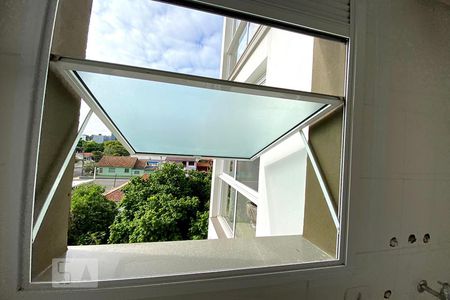 Apartamento à venda com 90m², 3 quartos e 2 vagas Apartamento à venda com 90m², 3 quartos e 2 vagas Área de Serviço