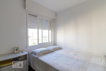 Quarto 1 de apartamento à venda com 1 quarto, 44m² em Jardim Lindoia, Porto Alegre