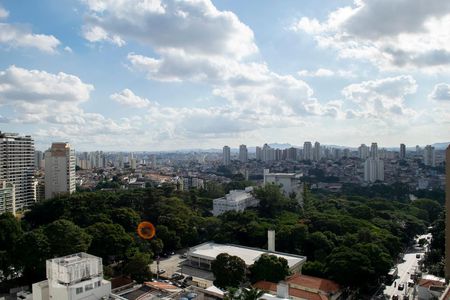 VISTA SALA de apartamento para alugar com 3 quartos, 135m² em Santana, São Paulo