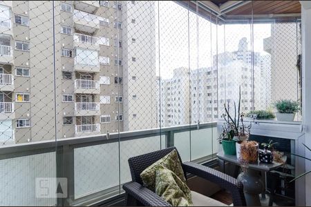 Sacada de apartamento à venda com 4 quartos, 220m² em Vila Mascote, São Paulo