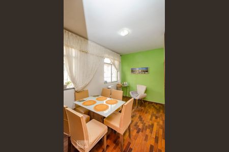 Sala de apartamento para alugar com 3 quartos, 80m² em Salgado Filho, Belo Horizonte