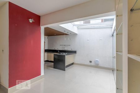 Sala 1 de casa para alugar com 5 quartos, 320m² em Vila Oliveira, Mogi das Cruzes