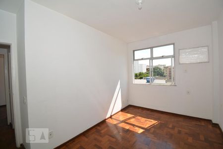 Quarto 1 de apartamento para alugar com 2 quartos, 76m² em Lins de Vasconcelos, Rio de Janeiro