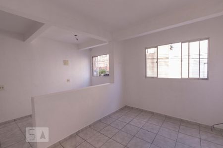 Sala de casa para alugar com 1 quarto, 80m² em Jardim Nova Tereza, São Paulo