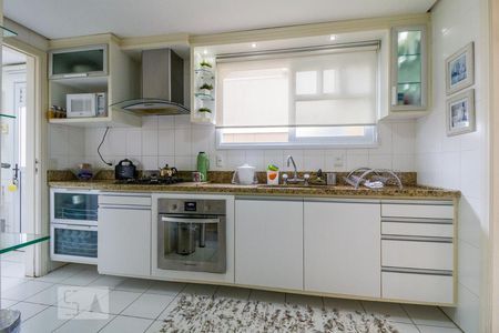 Cozinha de casa de condomínio para alugar com 4 quartos, 294m² em Jardim Carvalho, Porto Alegre