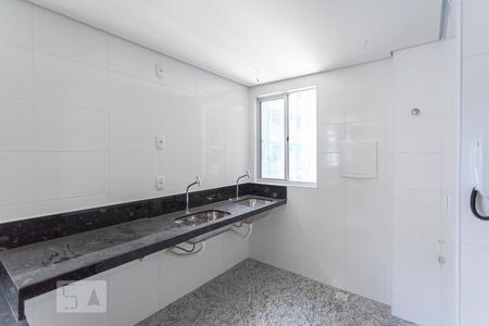 Cozinha de apartamento à venda com 1 quarto, 40m² em Funcionários, Belo Horizonte