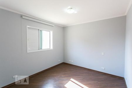 Quarto 1 de casa para alugar com 3 quartos, 150m² em Vila Zelina, São Paulo