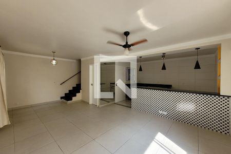 Sala de casa de condomínio à venda com 3 quartos, 92m² em Vila Brasilio Machado, São Paulo