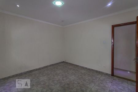 Quarto 1 de casa para alugar com 2 quartos, 150m² em Vila Ivone, São Paulo