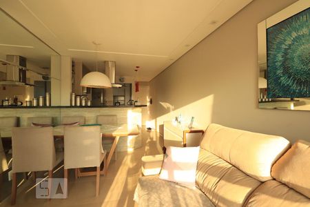 Sala de apartamento à venda com 2 quartos, 63m² em Vila Scarpelli, Santo André
