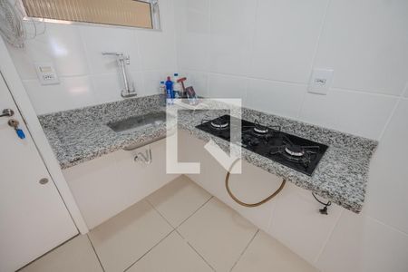 Sala/Cozinha de kitnet/studio à venda com 1 quarto, 32m² em Bela Vista, São Paulo